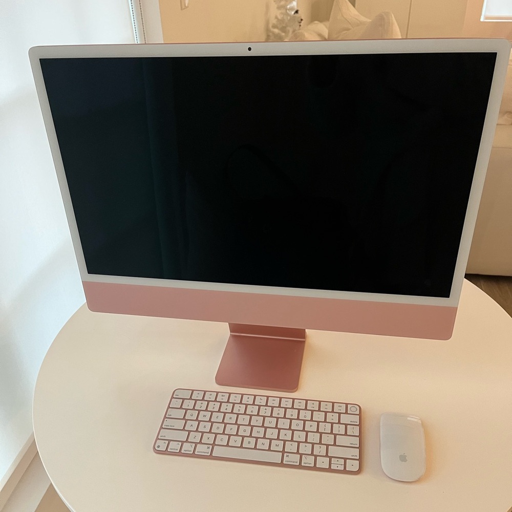 Pink Apple iMac 24 inch Desktop Computer (Like New)